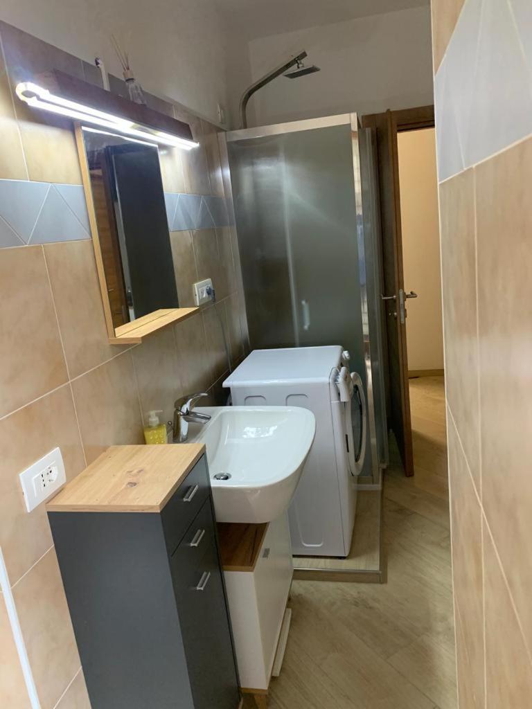 Alfiume B Apartment Tirano Ngoại thất bức ảnh